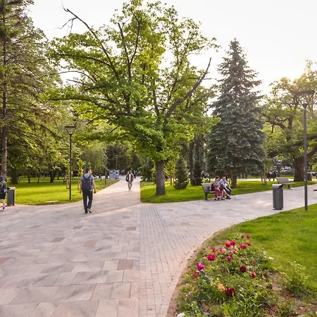 Διαμέρισμα Mocca Next To Crystal Garden And Russian Church By Flat Mаnager