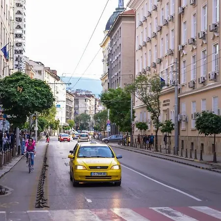 Apartament Mocca Next To Crystal Garden And Russian Church By Flat Mаnager *