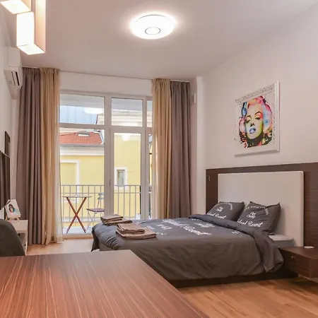 Apartament Mocca Next To Crystal Garden And Russian Church By Flat Mаnager *