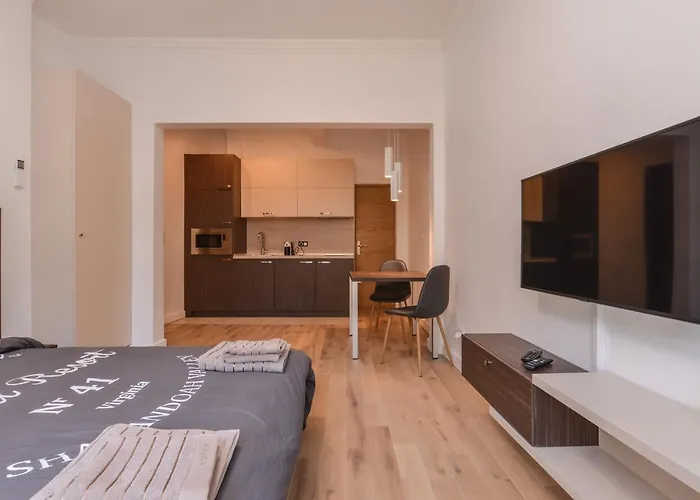 Mocca Next To Crystal Garden And Russian Church By Flat Mаnager 아파트 *